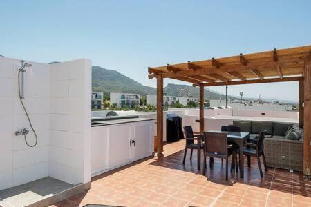 Joya Cyprus Mermaid Penthouse Apartment Agios Amvrosios  外观 照片
